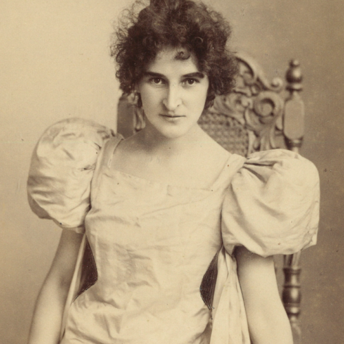 Isabelle Kaiser portrait
